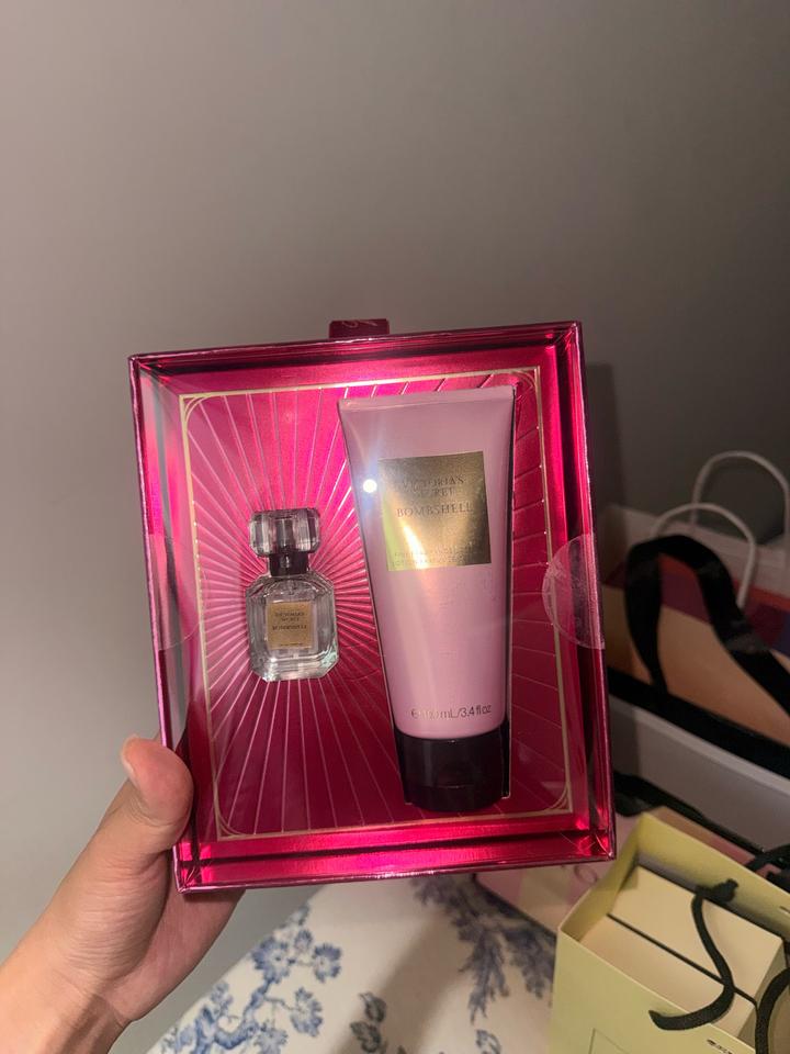 Victoria's Secret