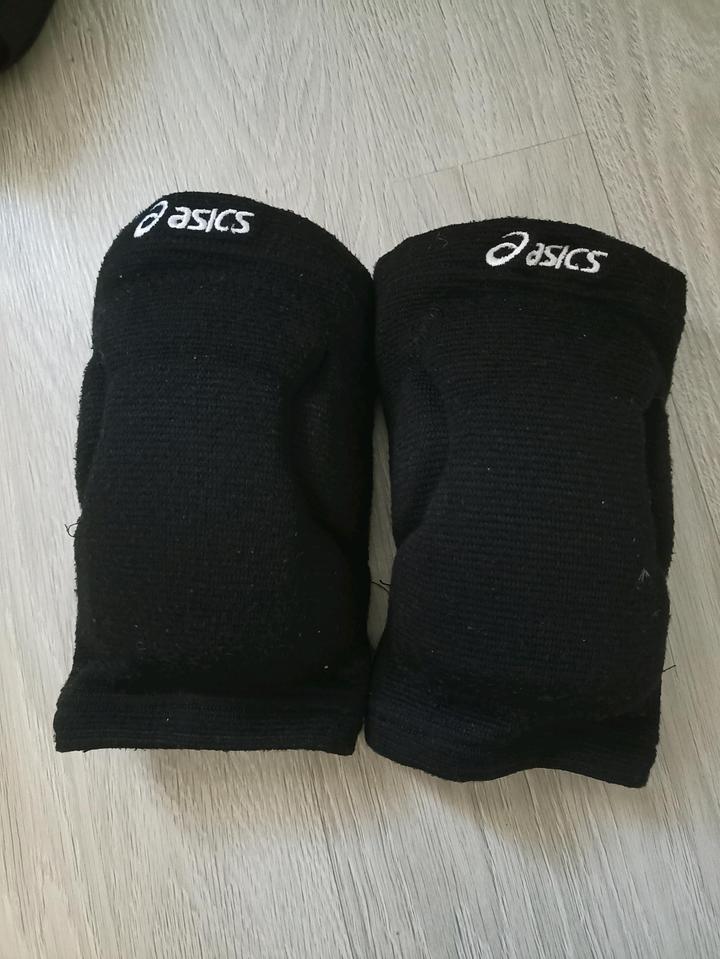 ASICS