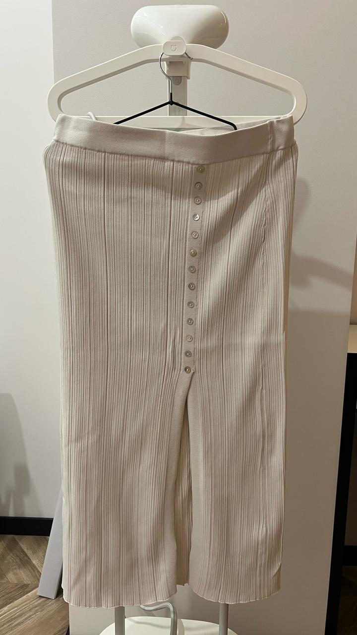 Юбка Zara в рубчик на пуговицах