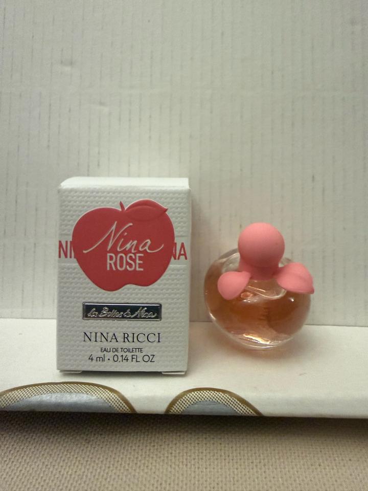 NINA RICCI