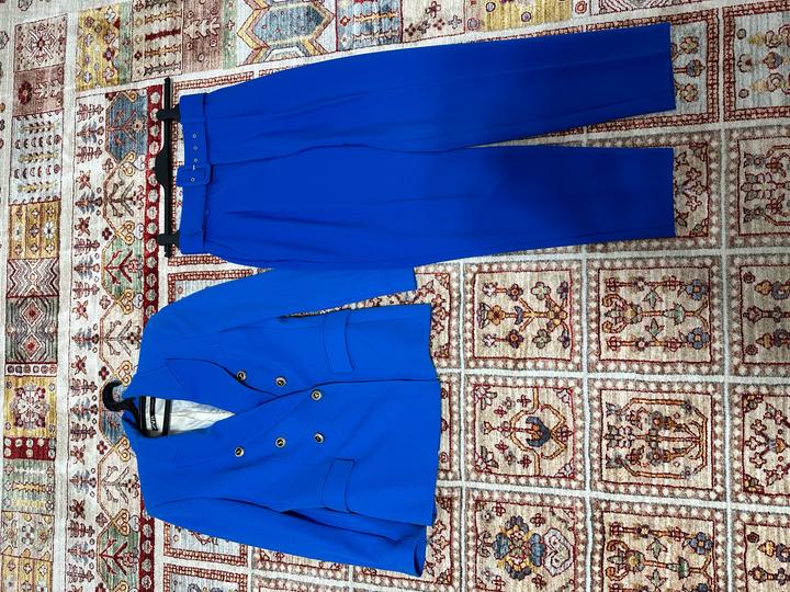 Женский костюм ZARA