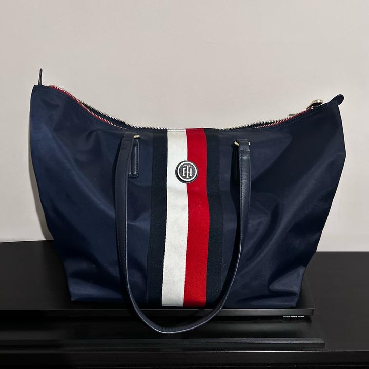 Сумка Tommy Hilfiger