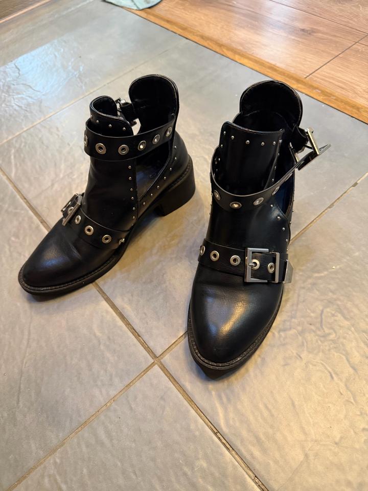 Stradivarius Ботинки pimpco