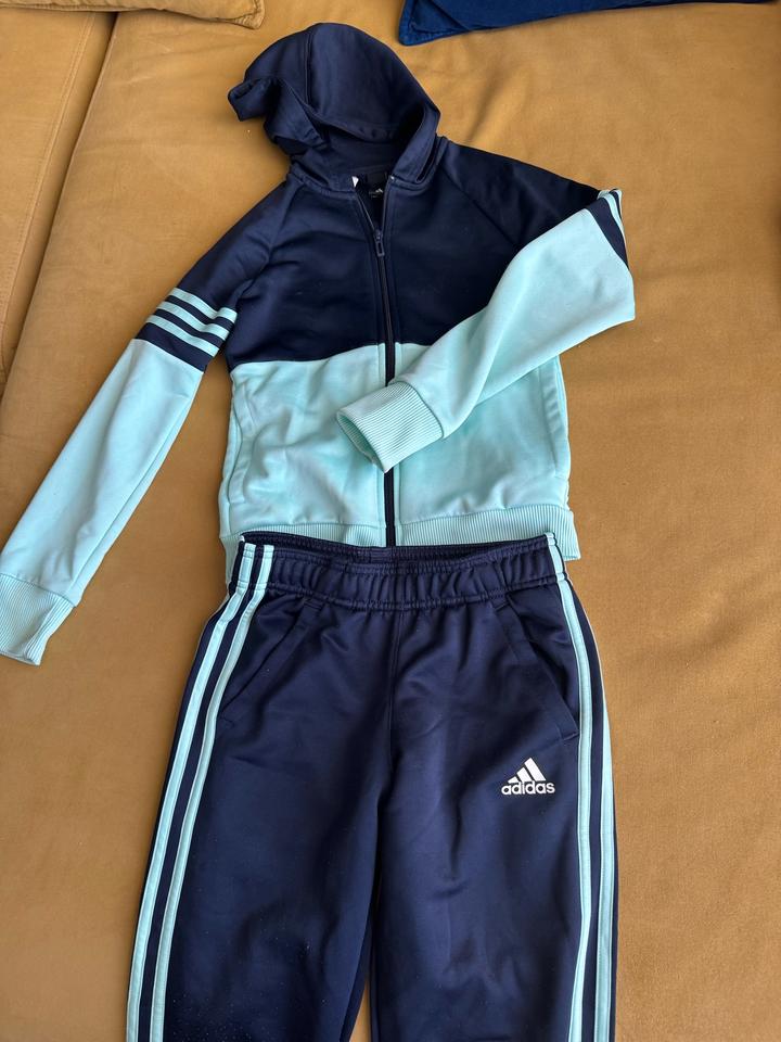 Спортивный костюм Adidas