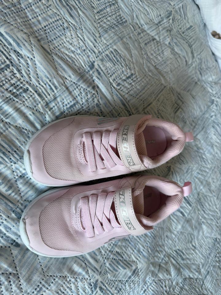 Кроссовки Skechers