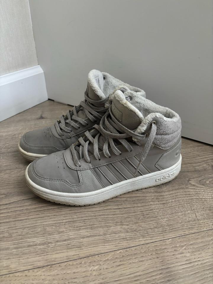 Высокие кроссовки adidas