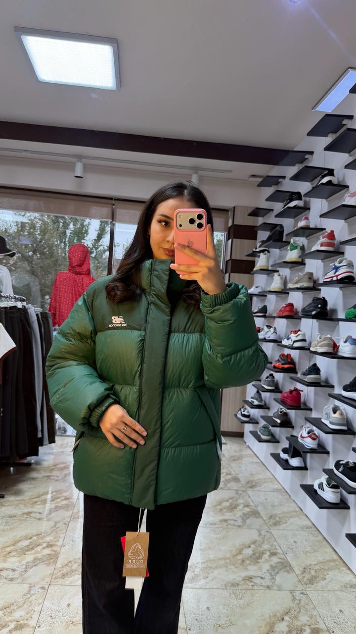 Пуховик New Balance
