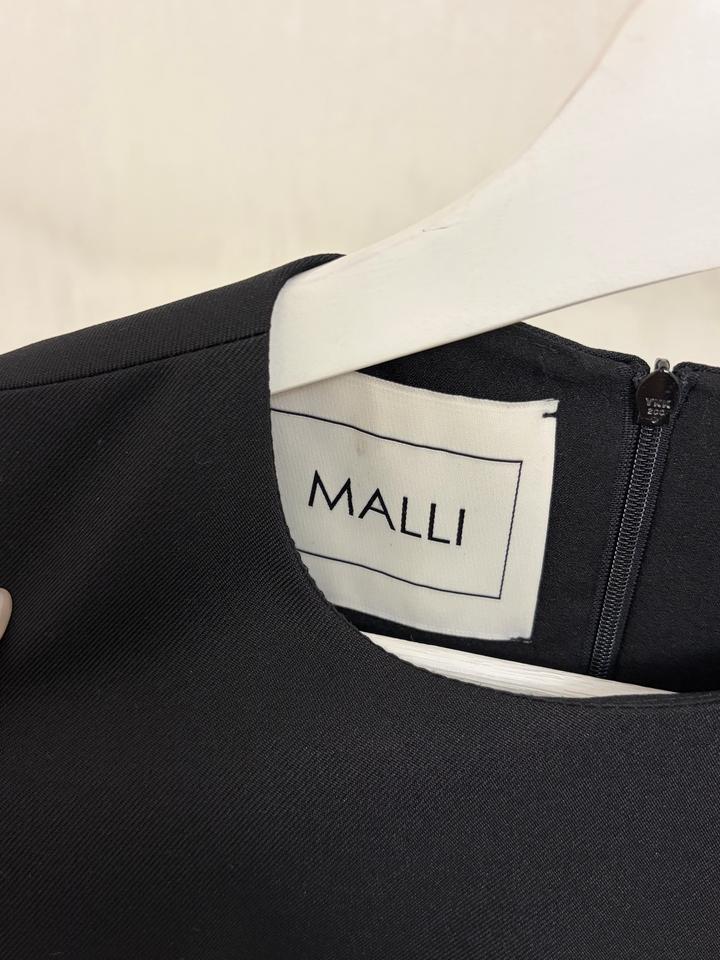 Стильная чёрная от Malli