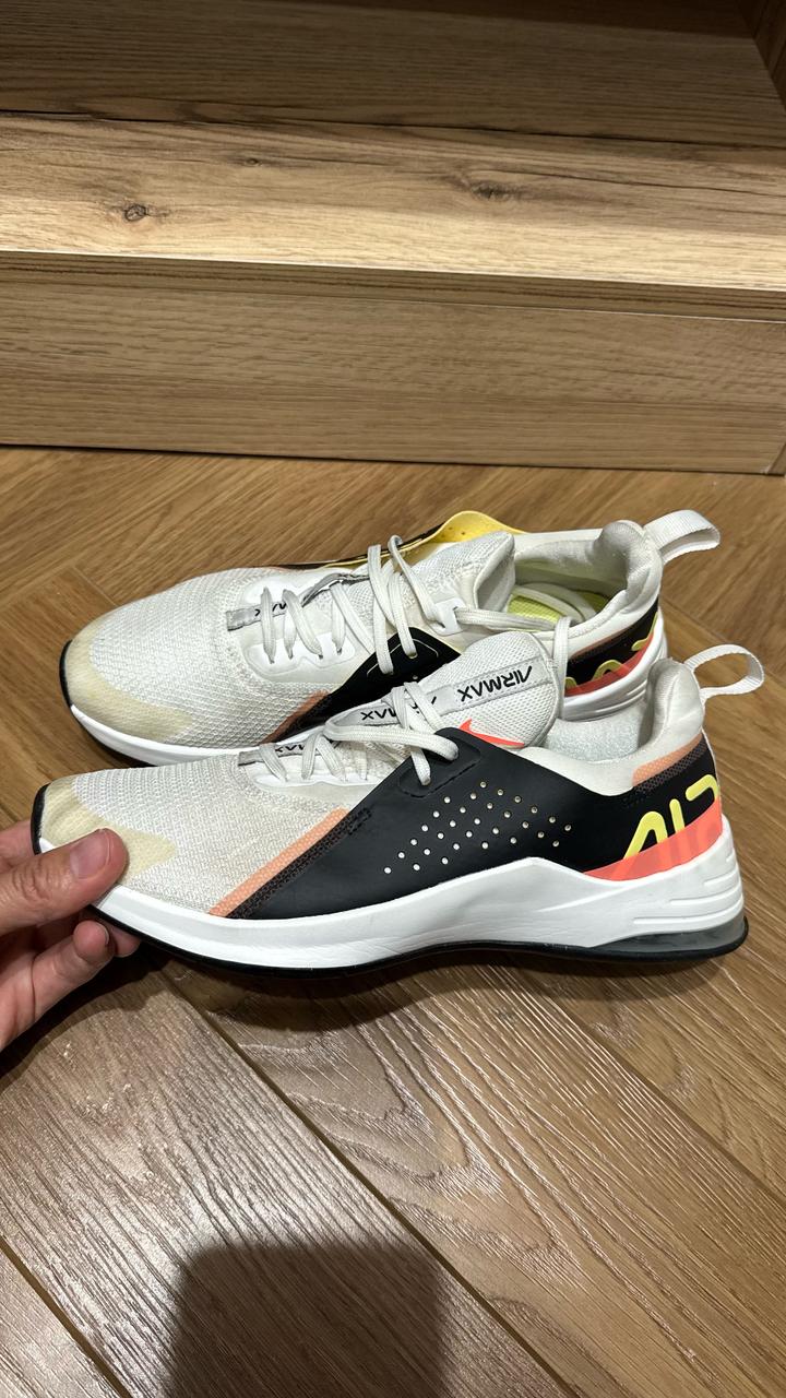 Nike