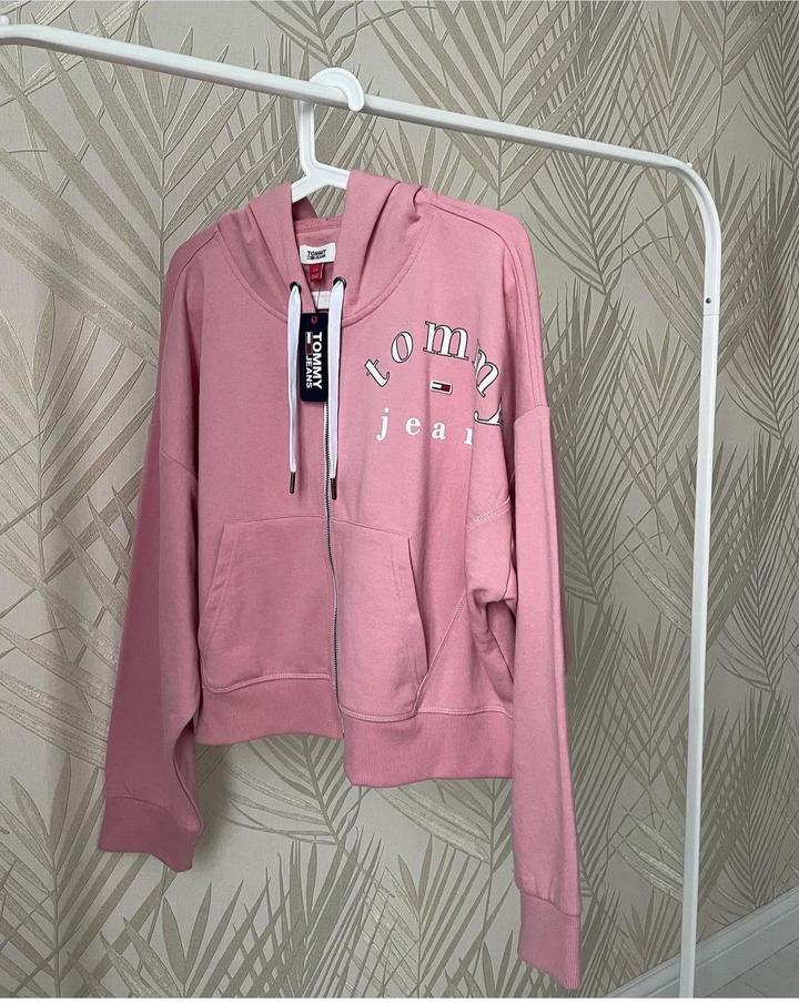 Tommy Hilfiger