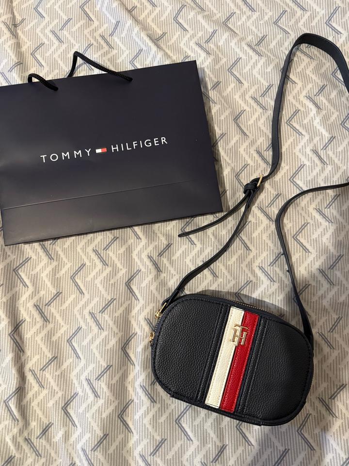 Tommy Hilfiger