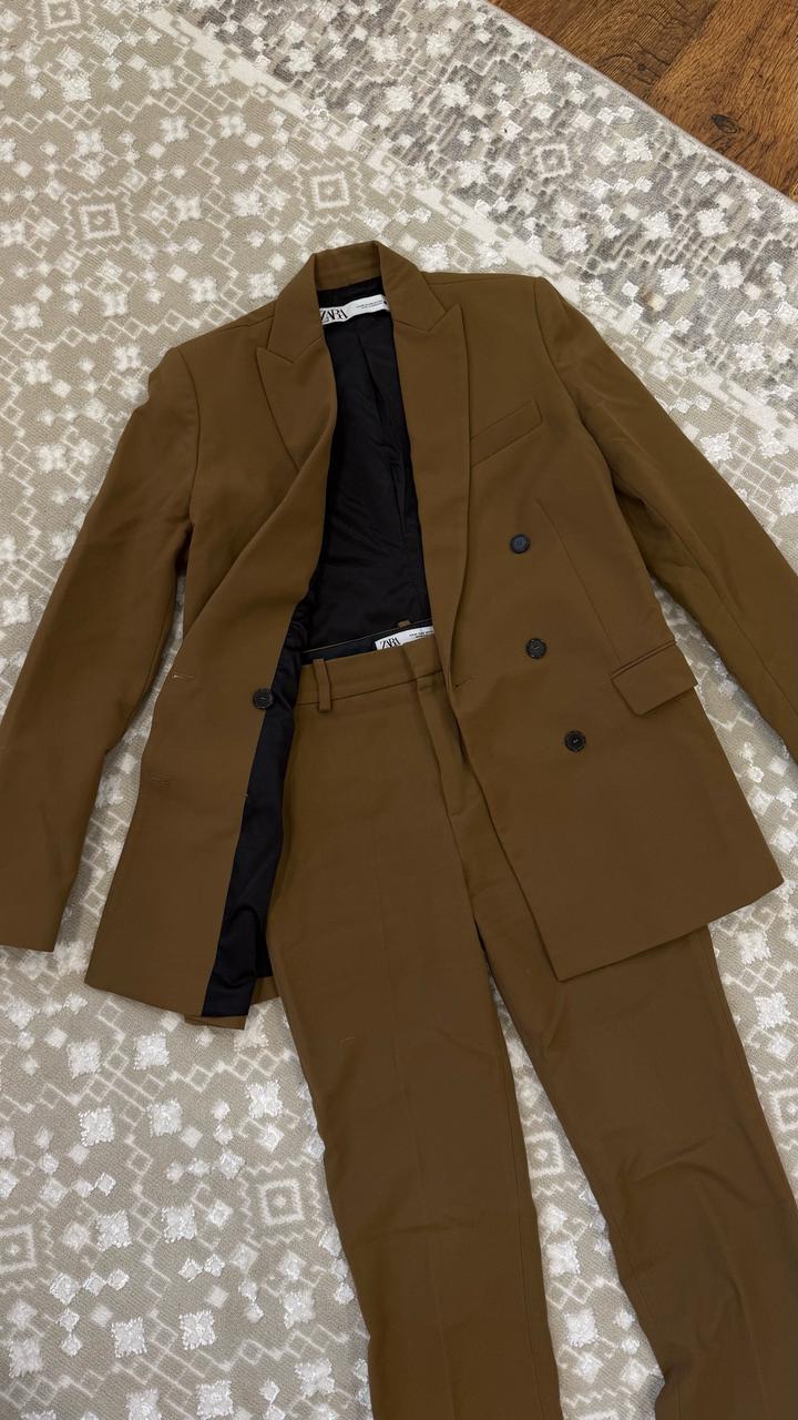 Женский брючный костюм ZARA
