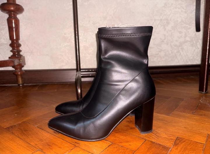 Stradivarius Ботильоны