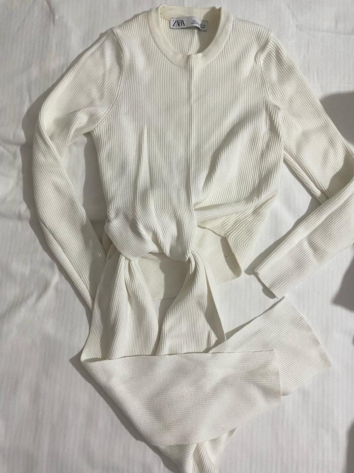 Джемпер ZARA в рубчик с узлом