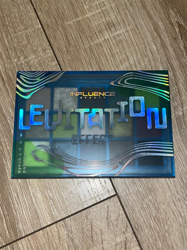 Палетка теней для век Influence Beauty Levitation Effect