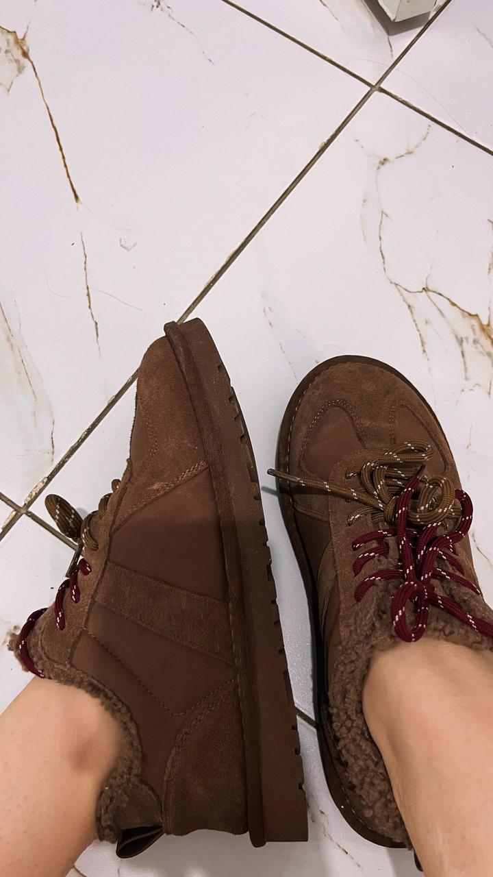 UGG
