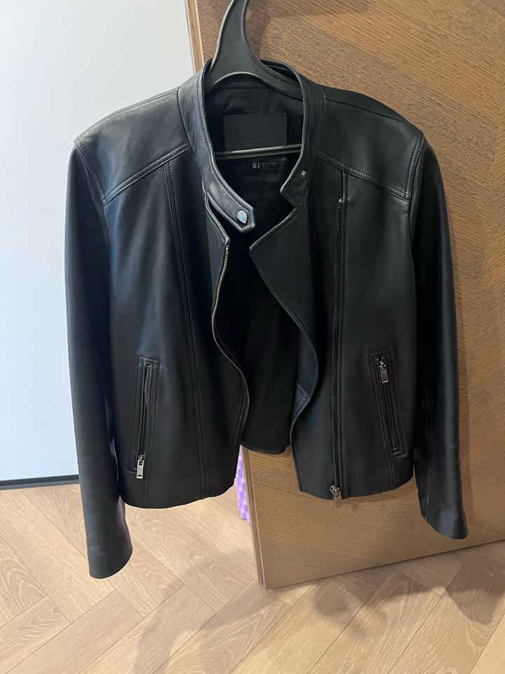 Massimo Dutti