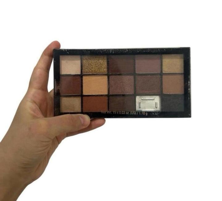 Палетка теней Makeup Revolution re-loaded velvet rose