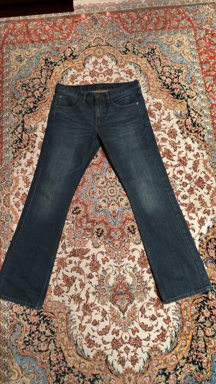 Levi's