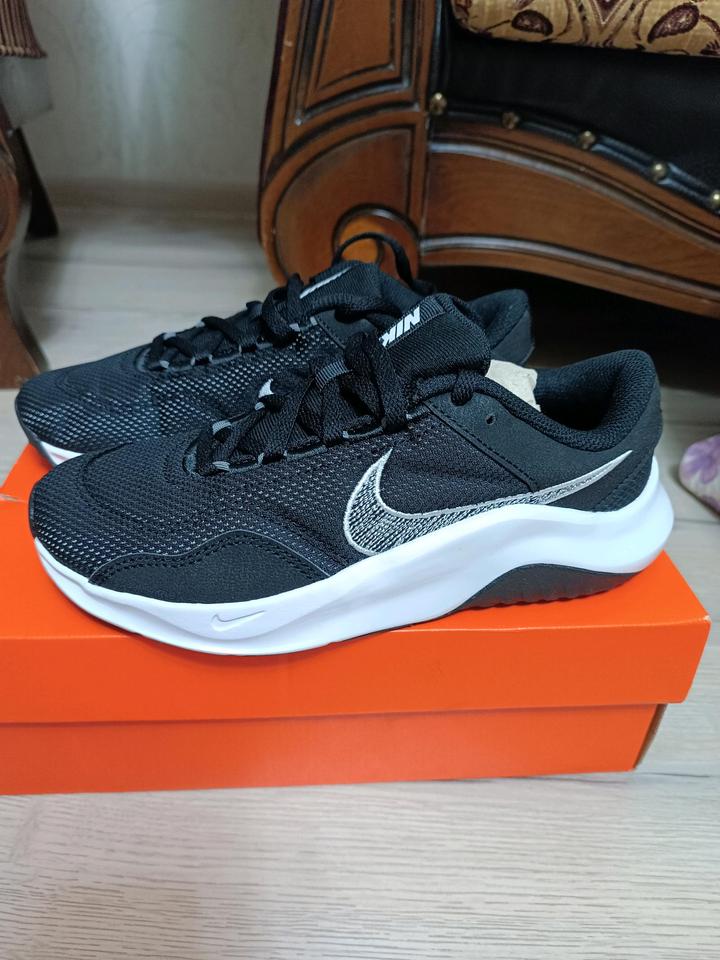 Кроссовки nike