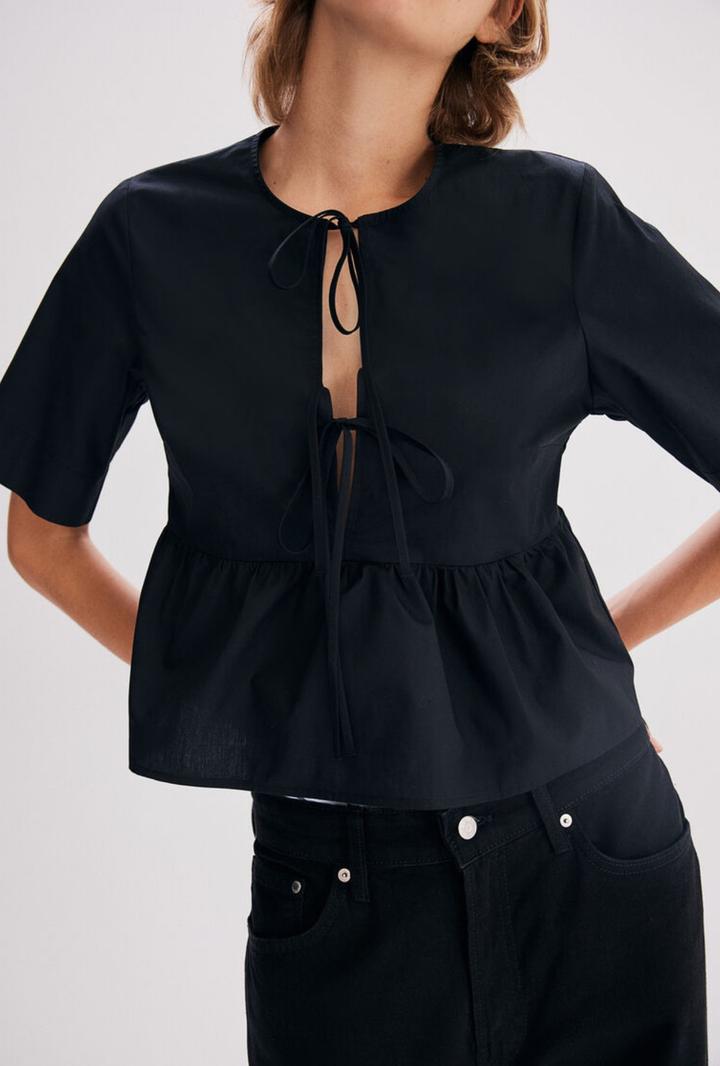 H&M