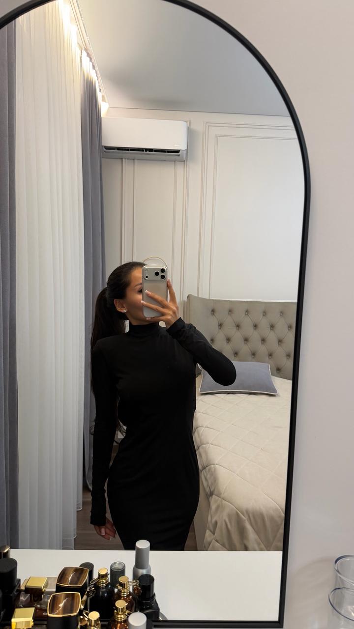 Платье с открытой спиной BLACKY
