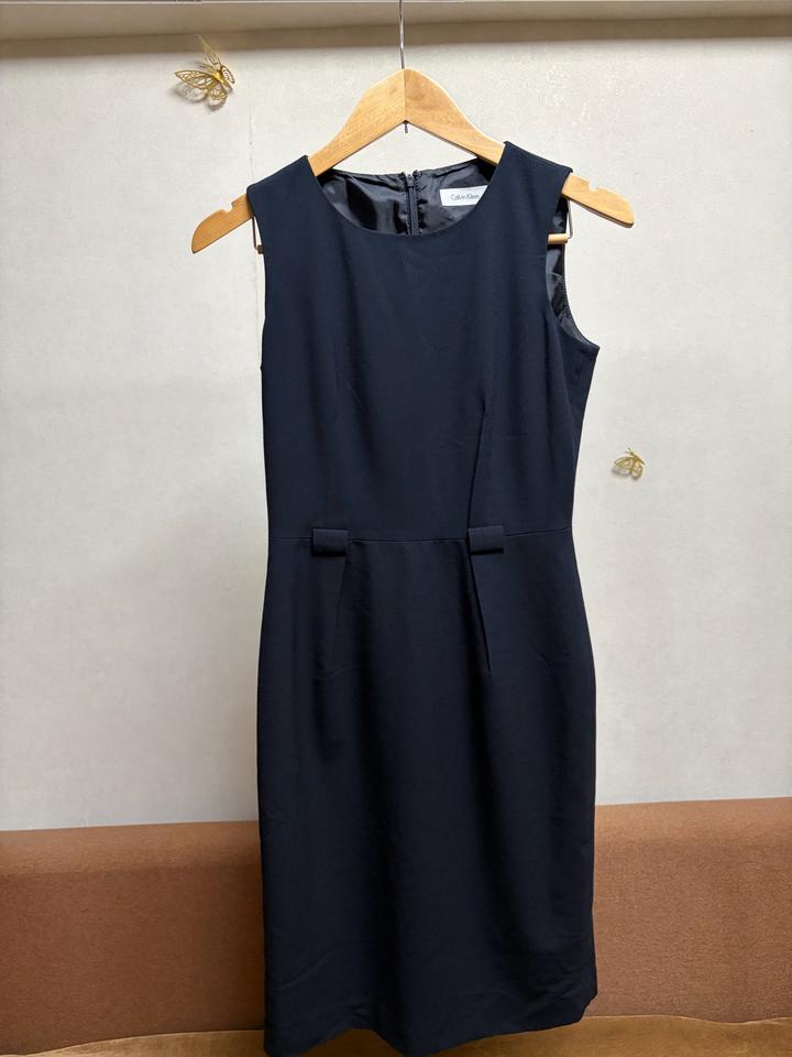Платье Calvin Klein