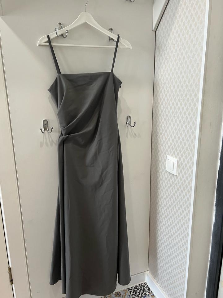 Платье  Zara