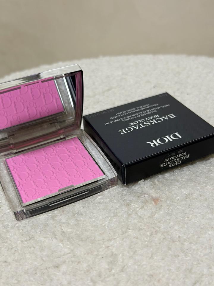Румяна Dior Backstage Rosy Glow 001 Pink