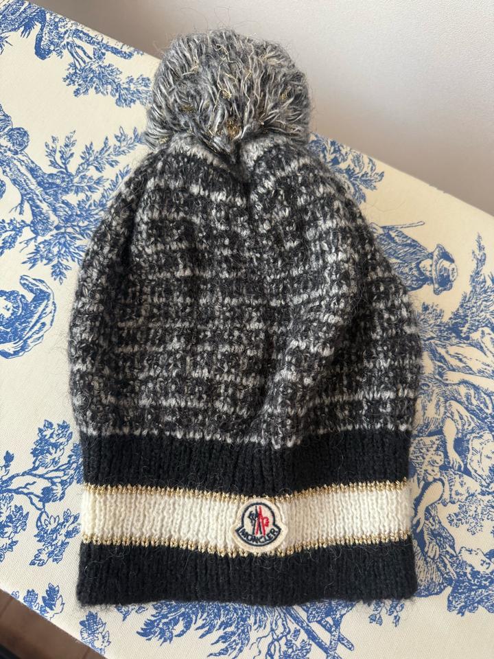 Moncler шапка с помпоном