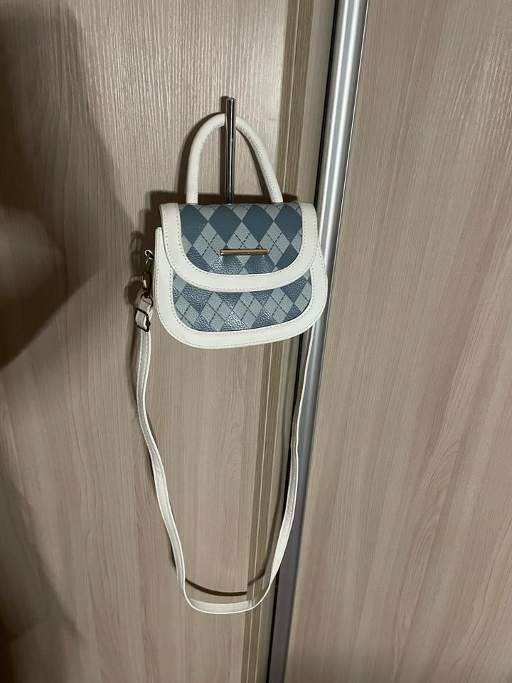 Нет бренда