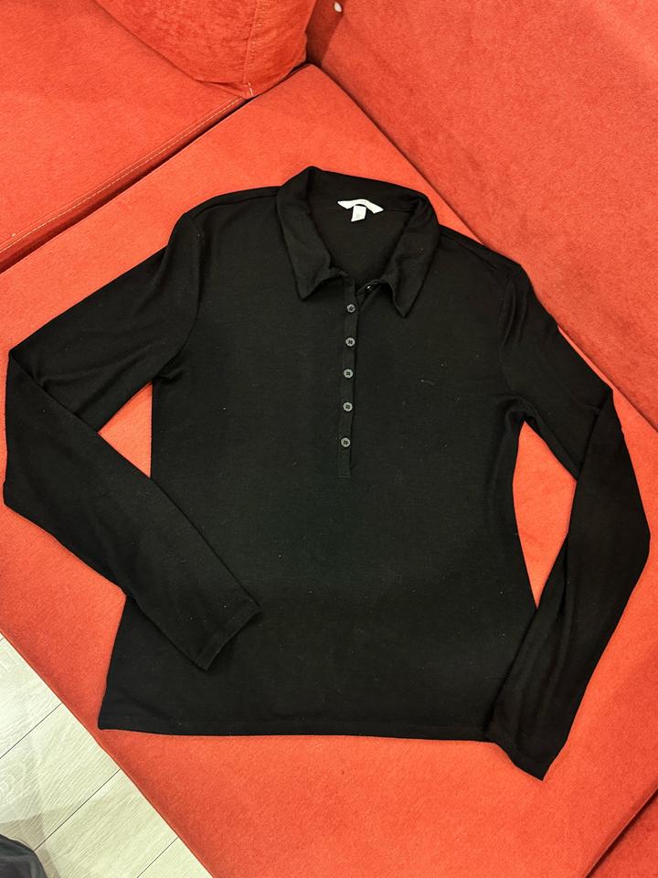 h and m