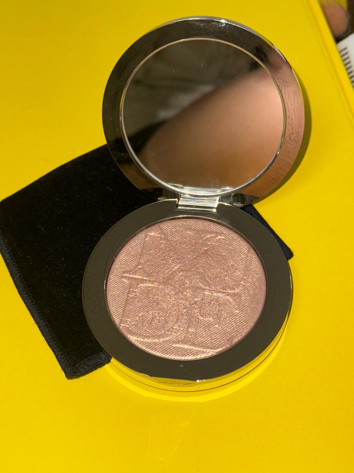 Хайлайтер Dior Diorskin Nude Air Luminizer