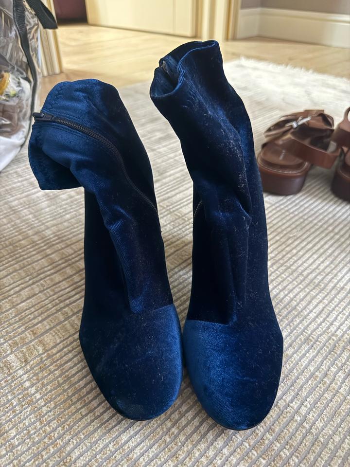 Aldo Синие ботильоны из велюра на каблуке