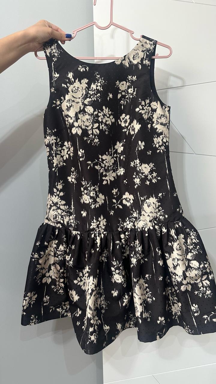 RED Valentino