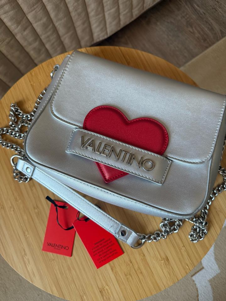 Mario Valentino