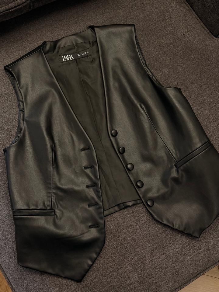Жилет ZARA