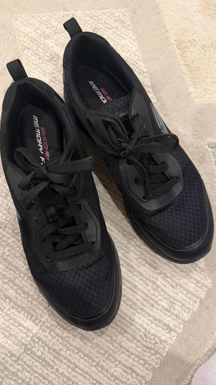 Skechers