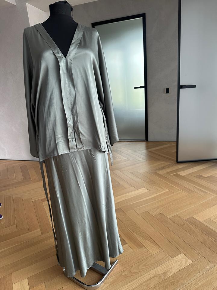 clothe