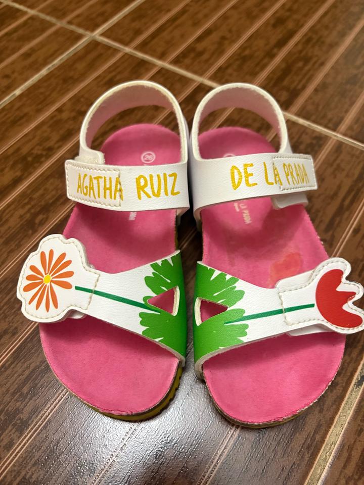 Сандалии Agatha Ruiz de la Prada
