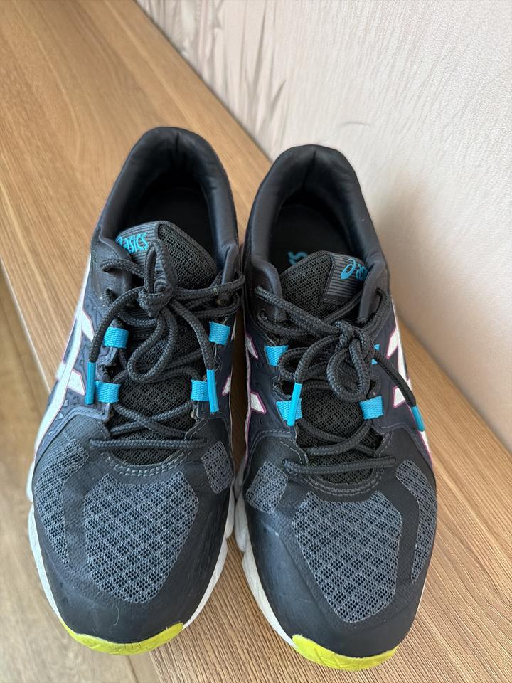 Кроссовки Asics