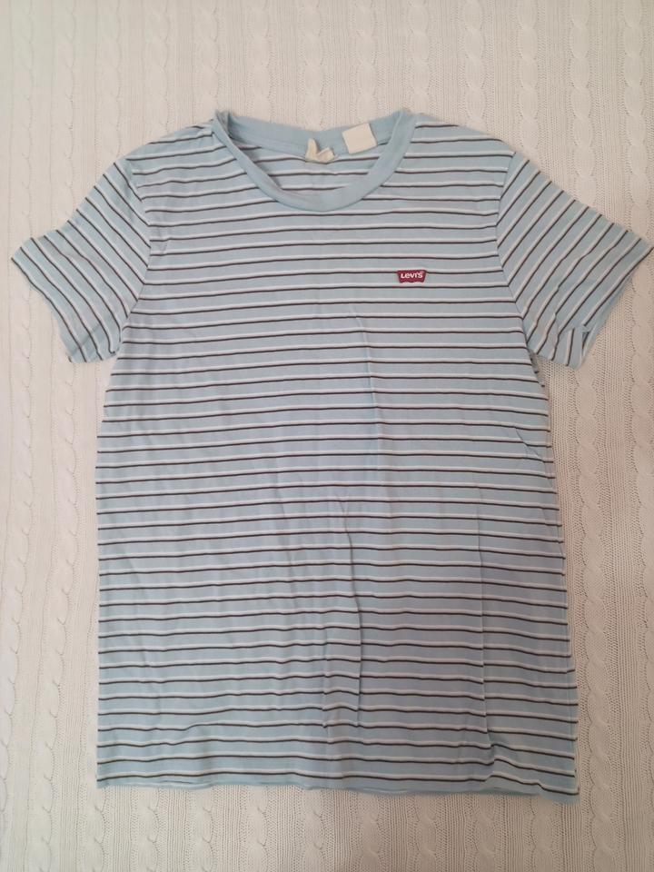 Levi's