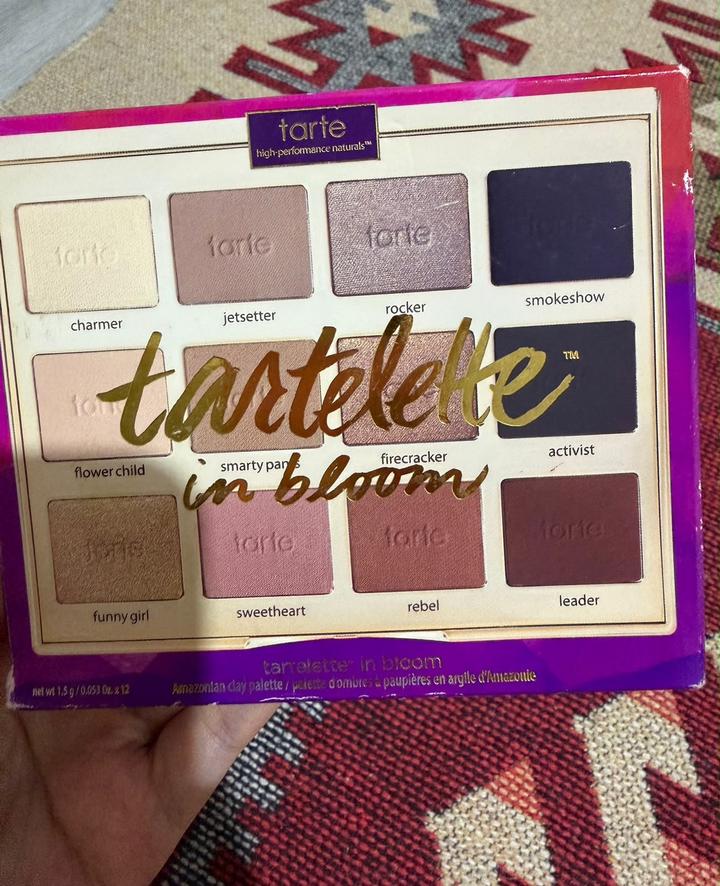 Палетка теней для век tarte tartelette in bloom