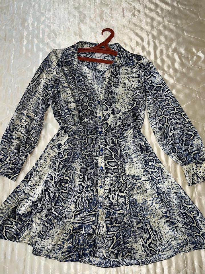 Платье ZARA с принтом под змею