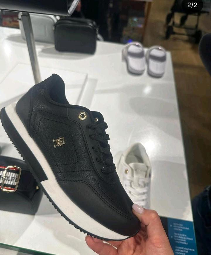 Tommy Hilfiger