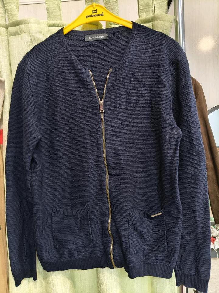 Calvin Klein Продам джемпер