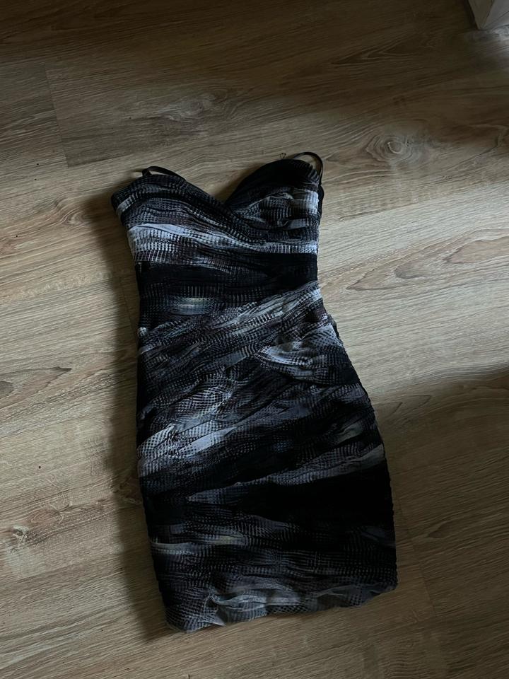 BCBGMaxAzria