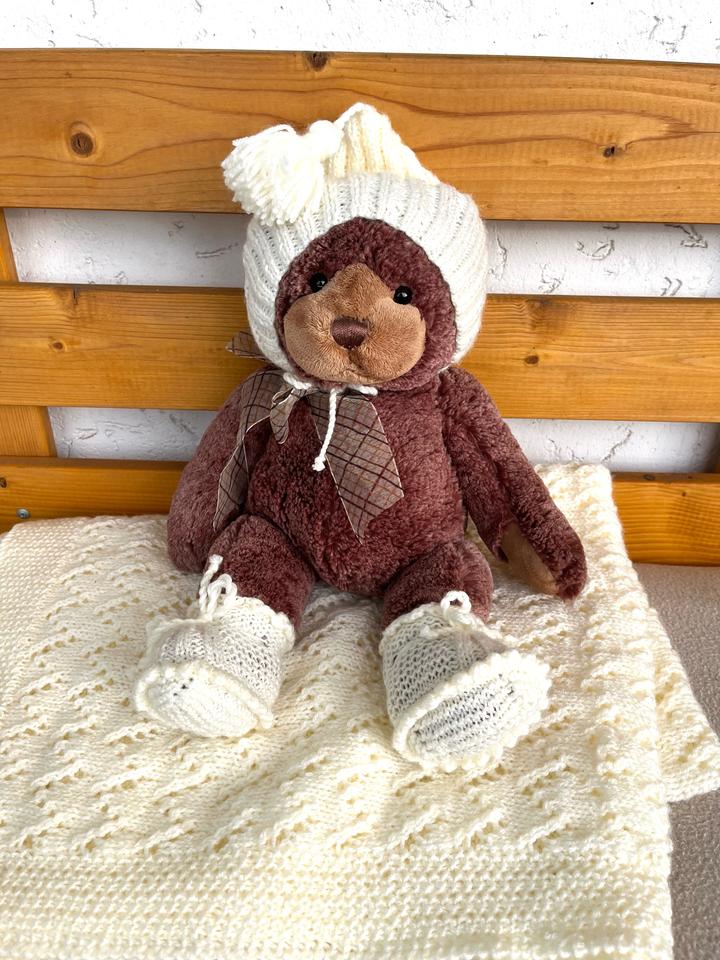 Handmade (ручная работа) Комплект.Плед,шапочка,пинетки.