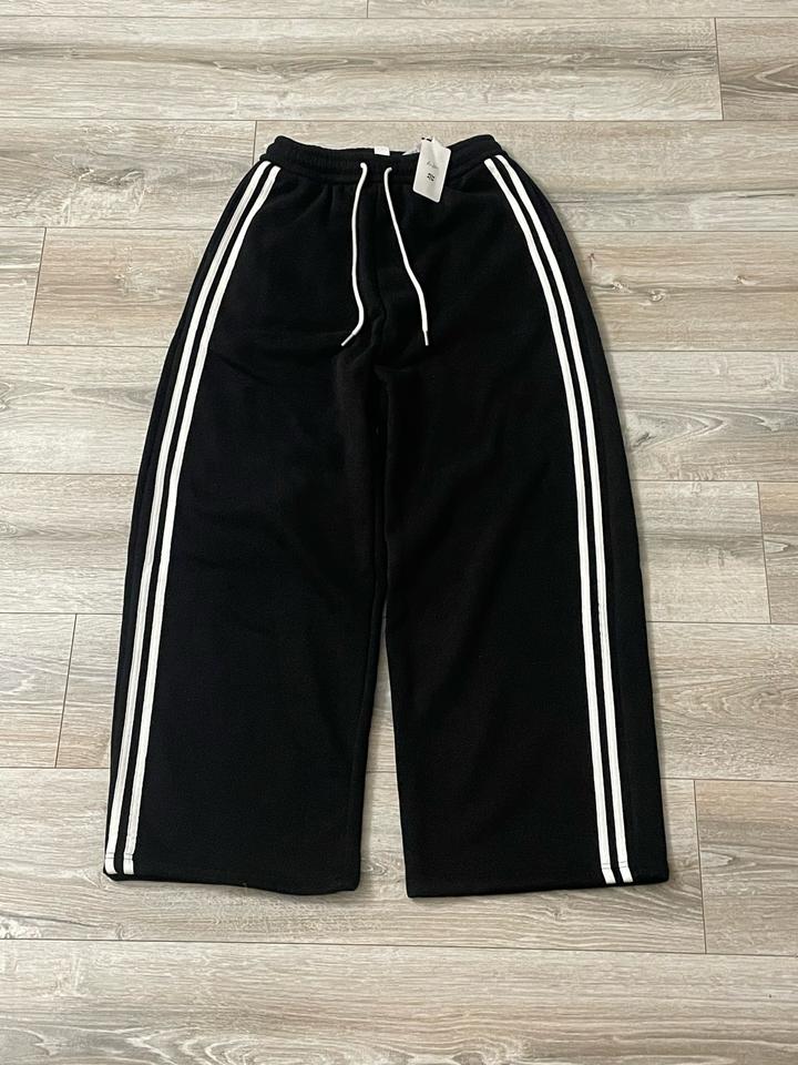 Спортивные брюки