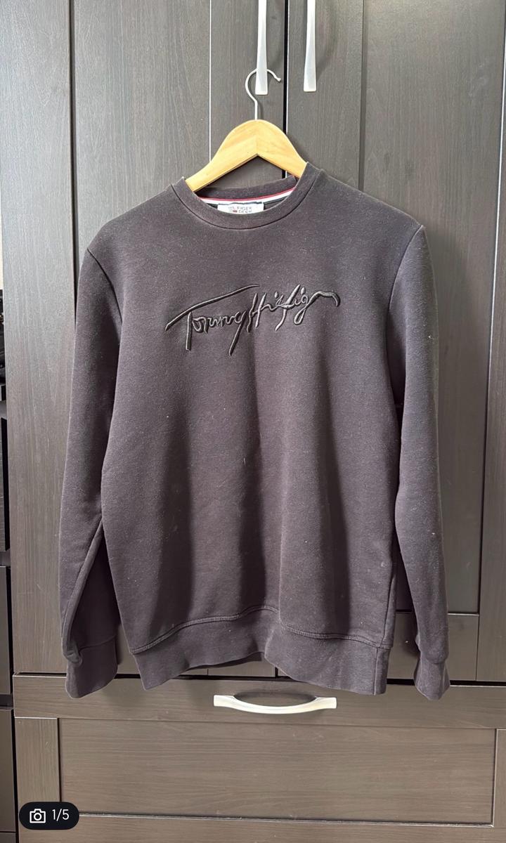 Tommy Hilfiger